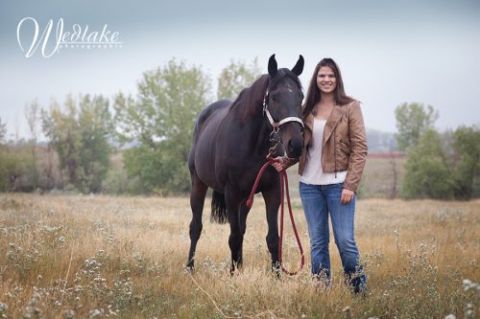 senior picture with horse arvada co